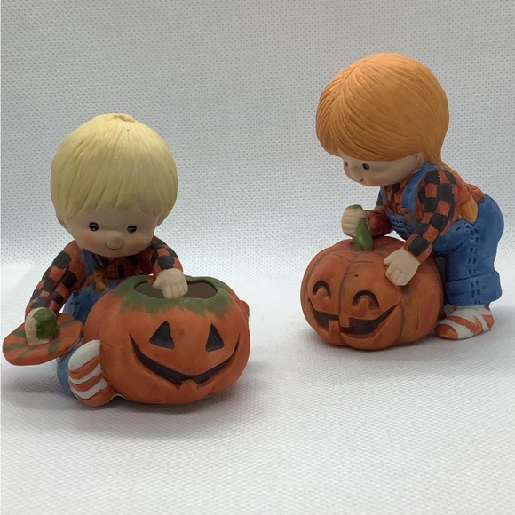 Vintage Enesco Country Cousins Halloween Set Of 2 Figurines Boy Girl Pumpkins - Picture 1 of 16
